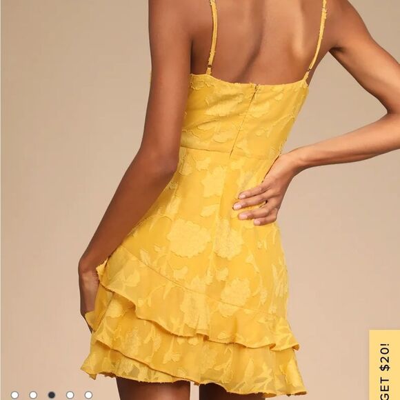 NWT Lulus Days With You Golden Yellow Floral Ruffle Mini Dress Size Large - Picture 2 of 8